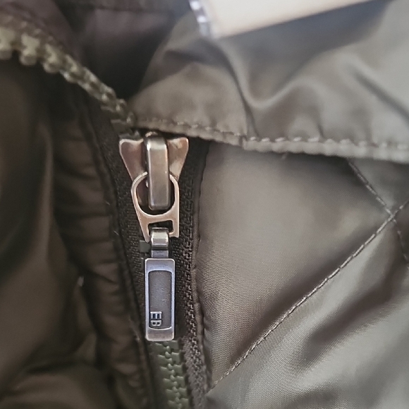 Eddie Bauer Quilted Jacket in Dark Green - Picture 3 of 11